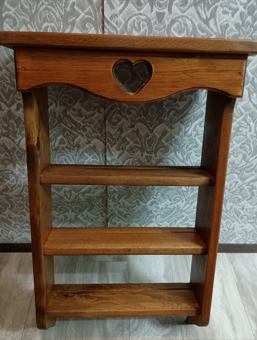 Rustic Heart-Cut Wooden Wall Shelf - Brown